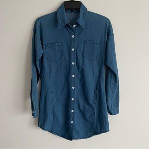 Blue Denim Button Down Long Sleeve Collared Top w/ Pockets